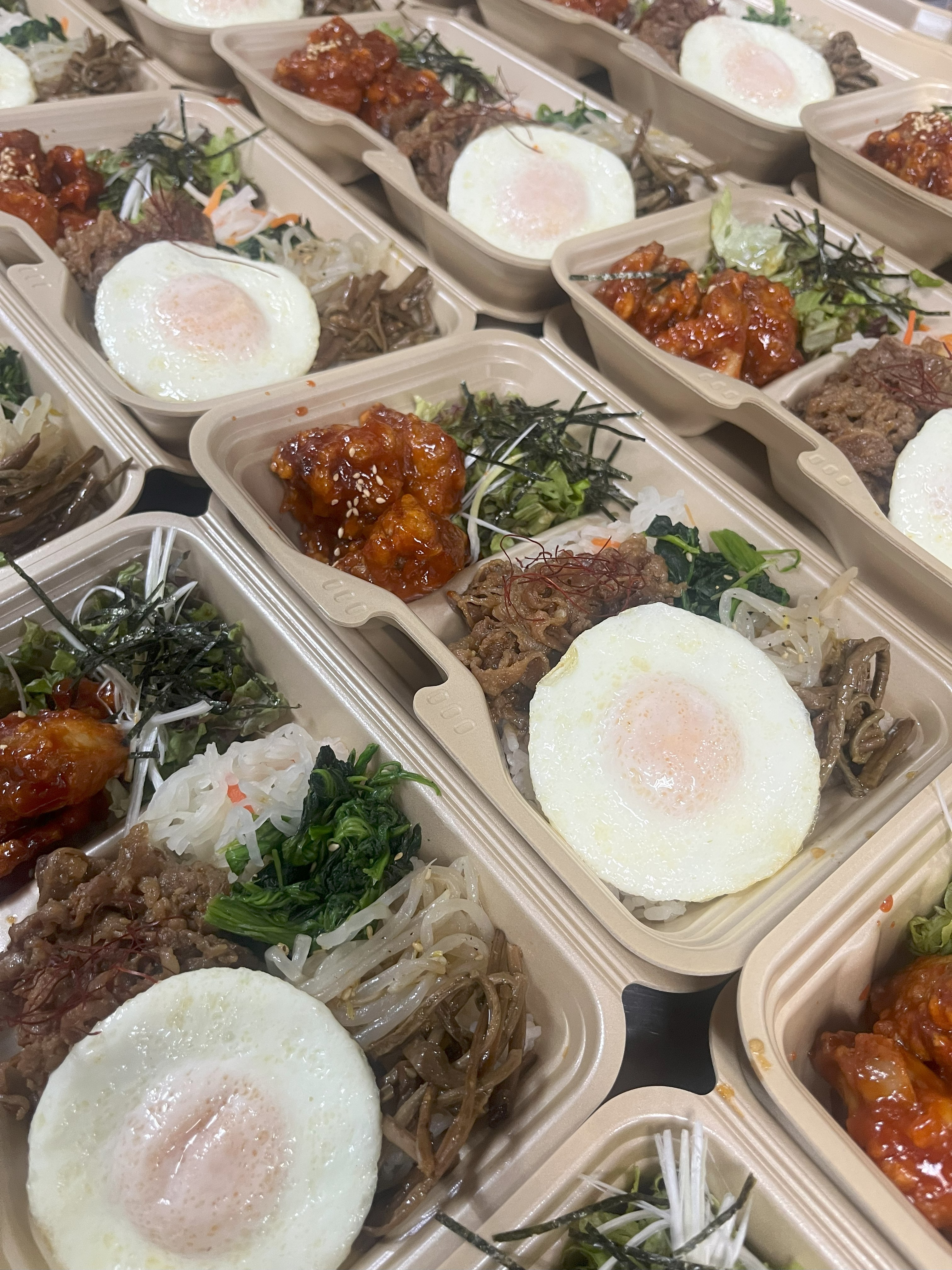 池袋での撮影を美味しくサポート！ロケ弁宅配専門店