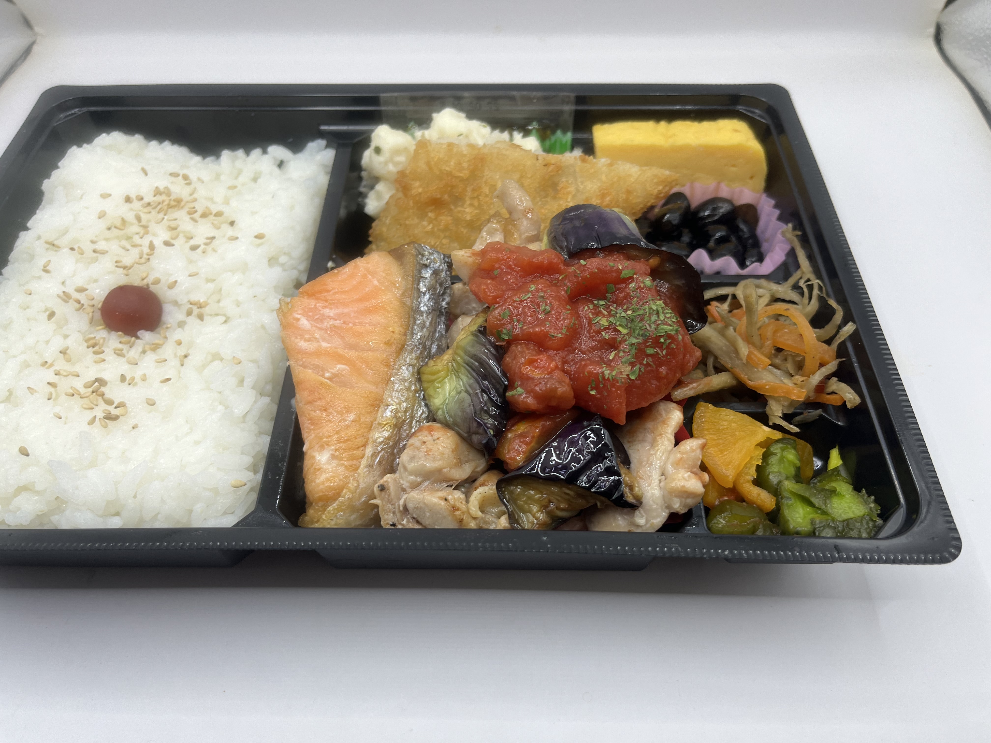 豊島区立芸術文化劇場でのイベントに、絶品ロケ弁をお届け！